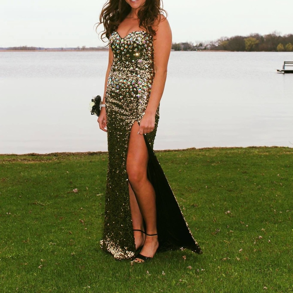 prom dress!! - negotiable price